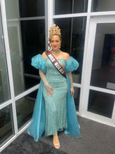 Load image into Gallery viewer, Vila Hire