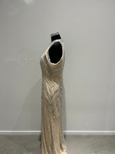 Load image into Gallery viewer, Crystal