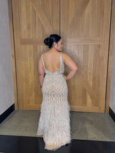 Load image into Gallery viewer, Ariel Hire