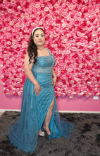 Load image into Gallery viewer, Priya Blue Hire