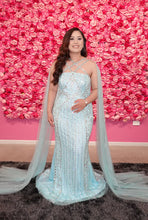 Load image into Gallery viewer, Liliana Hire