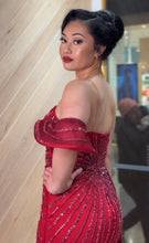 Load image into Gallery viewer, Liliana Hire