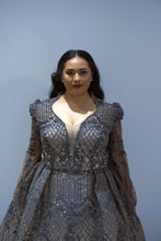 Load image into Gallery viewer, Liliana Hire