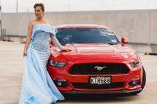 Load image into Gallery viewer, Liliana Hire