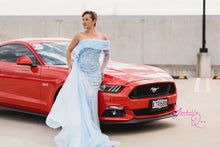 Load image into Gallery viewer, Liliana Hire