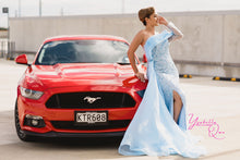 Load image into Gallery viewer, Liliana Hire