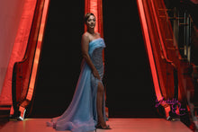 Load image into Gallery viewer, Liliana Hire