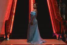 Load image into Gallery viewer, Liliana Hire