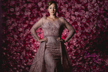 Load image into Gallery viewer, Liliana Hire