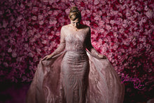 Load image into Gallery viewer, Liliana Hire