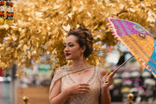 Load image into Gallery viewer, Liliana Hire