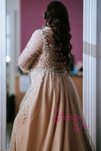 Load image into Gallery viewer, Emalata Hire