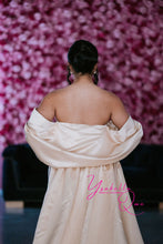 Load image into Gallery viewer, Celeste Hire