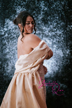 Load image into Gallery viewer, Celeste Hire