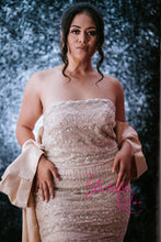 Load image into Gallery viewer, Celeste Hire