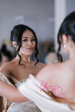 Load image into Gallery viewer, Celeste Hire