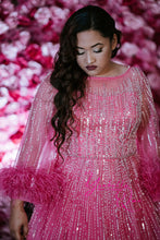 Load image into Gallery viewer, Charlotte Hire