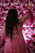 Load image into Gallery viewer, Charlotte Hire