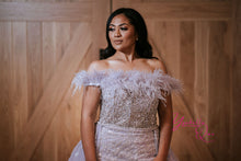 Load image into Gallery viewer, MIRIAM Hire