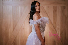 Load image into Gallery viewer, MIRIAM Hire