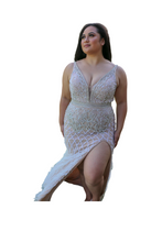 Load image into Gallery viewer, Ariel Hire