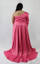 Load image into Gallery viewer, Victoria Hire