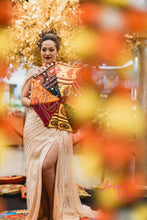 Load image into Gallery viewer, Liliana Hire
