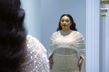 Load image into Gallery viewer, Liliana Hire
