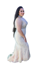 Load image into Gallery viewer, Penelope Hire
