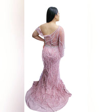 Load image into Gallery viewer, ISLAY GOWN
